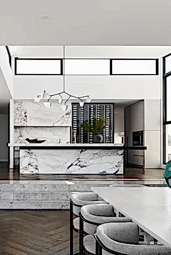 Mismatched Dining Chairs: Dos and Don’ts for Styling Them